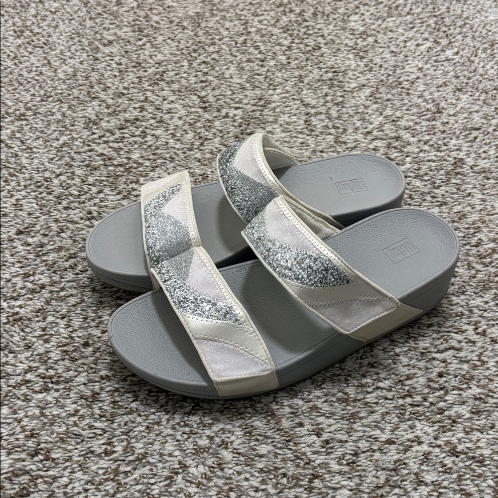 FitFlop silver cream glitter sandal 9